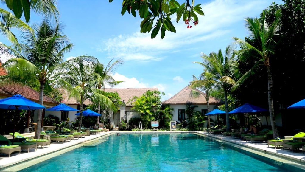 the swimming pool, perfect for morning laps! 