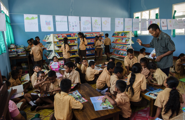 one of the 42 libraries of Taman Bacaan Pelangi [Rainbow Reading Gardens] 